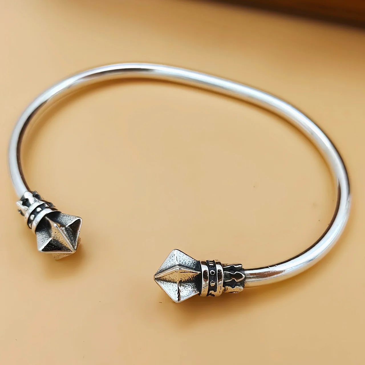 

S925 sterling silver personalized five-pointed star women's casual glossy bracelet jewelry fashion popular seiko open bracelet