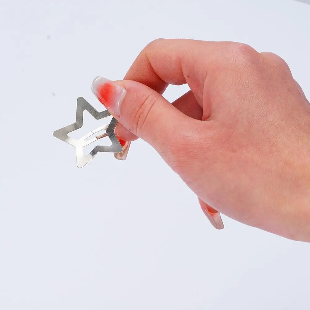 Silver Star Y2K BB Hair Clips Women Cute Metal Star Hair Clips Side Barrettes Hair Simple Mini Metal Snap Clip Hair Accessories