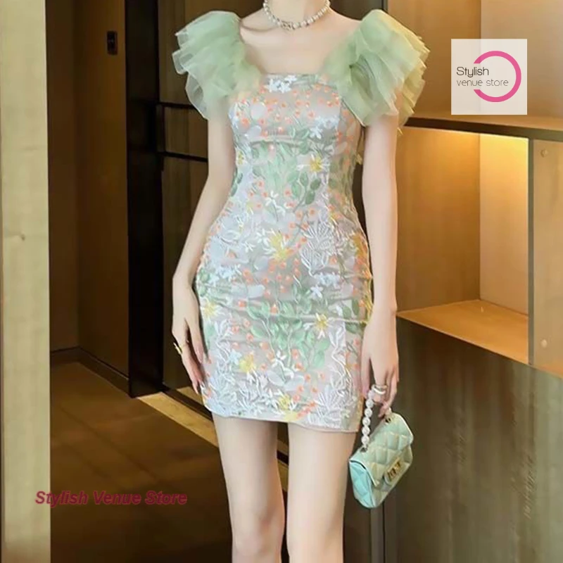 

French mesh bubble sleeve temperament floral dress for women's summer new fashionable slim fit sweet hip hugging short skirt