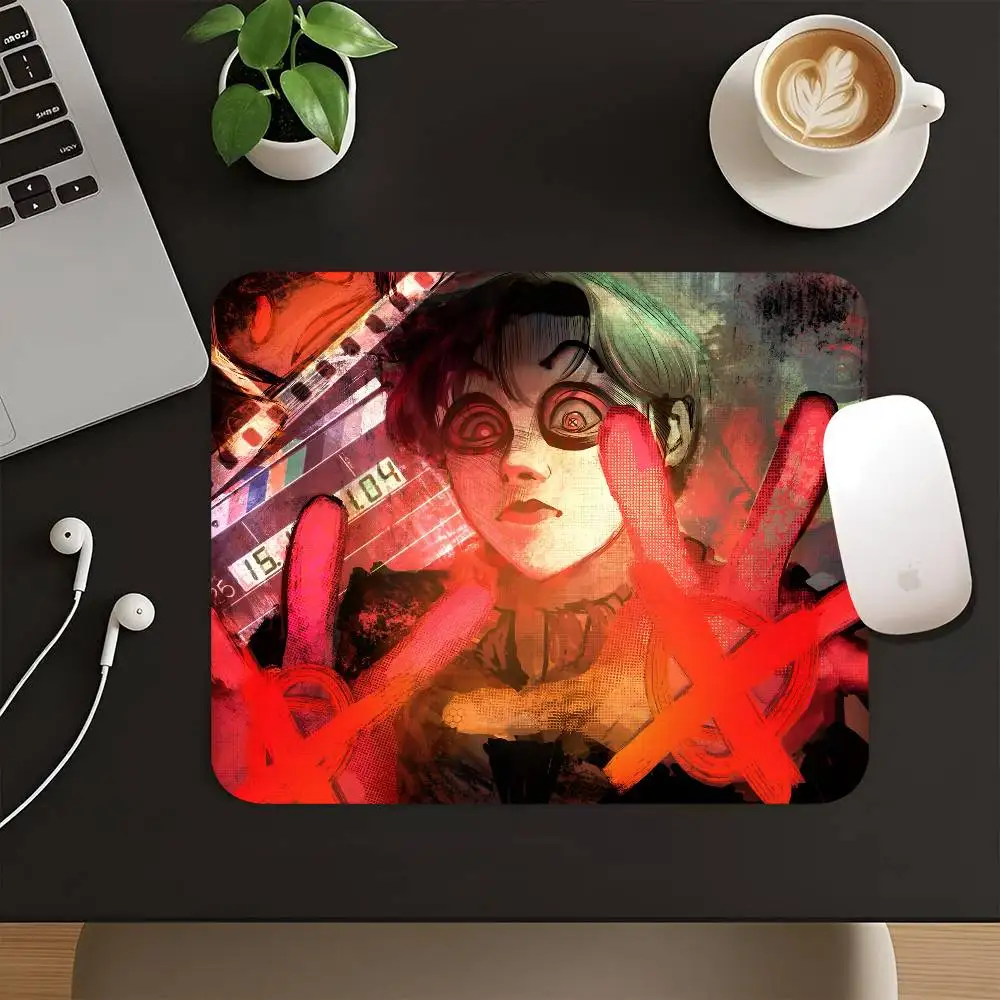 Horror Short Film M-marble H-hornets Mousepad Small LockEdge Mouse Pad For Gamers Computer Desk Pad Rectangular Anti-slip Rubber