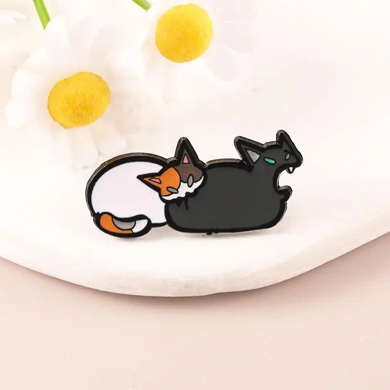 1/4Pcs Funny Cat Fight Cute Enamel Brooches Cartoon Creative Design Schoolbag Pins Badge Daily Wear Fashion Accessories Gifts