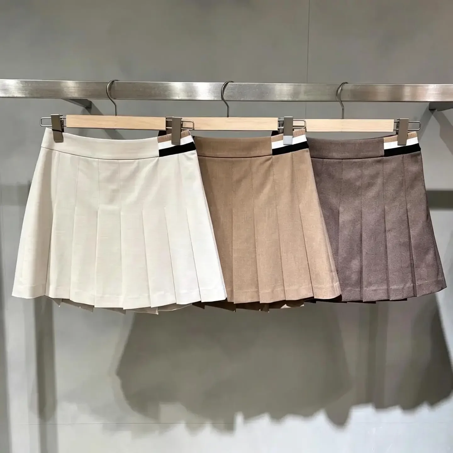 2026 Ladies Stylish Golf Pleated Mini Skirt Fall Season Versatile Casual Outdoor Sport Women Golf Skort