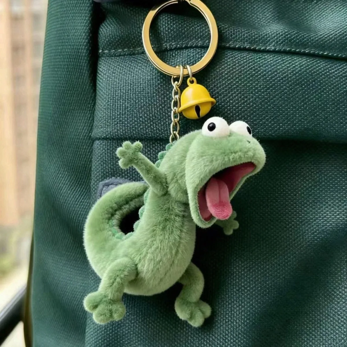 Cute Green Lizard Plush Keychain Funny Exaggerated Expression Stuffed Animal Bag Charm Pendant Toys