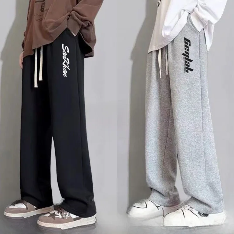 

Весенне-осенние спортивные брюки нового стиля, универсальные, свободного кроя, больших размеров, с эластичной талией, повседневные, прямые, молодежные, удобные.