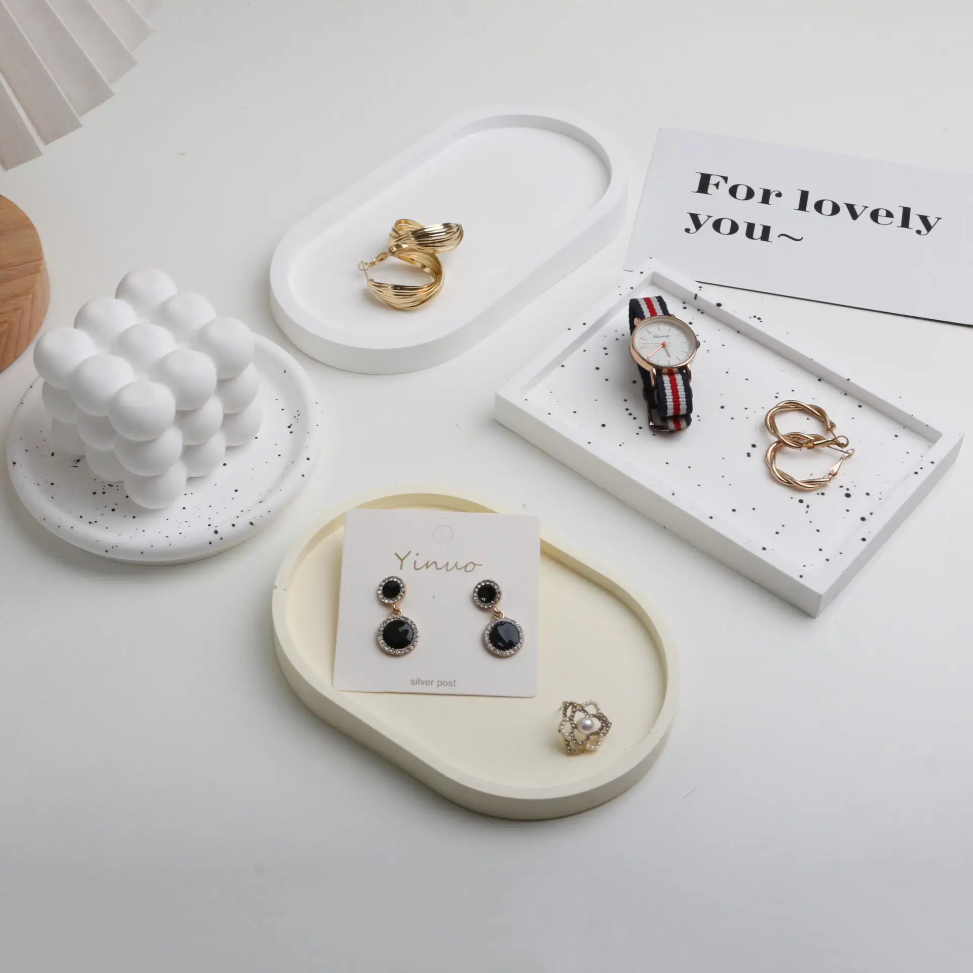 

Ins Photography Props Jewelry Storage Plate Necklace Ring Earring Tray Display Decorative Background Cloth Photography Arrang...