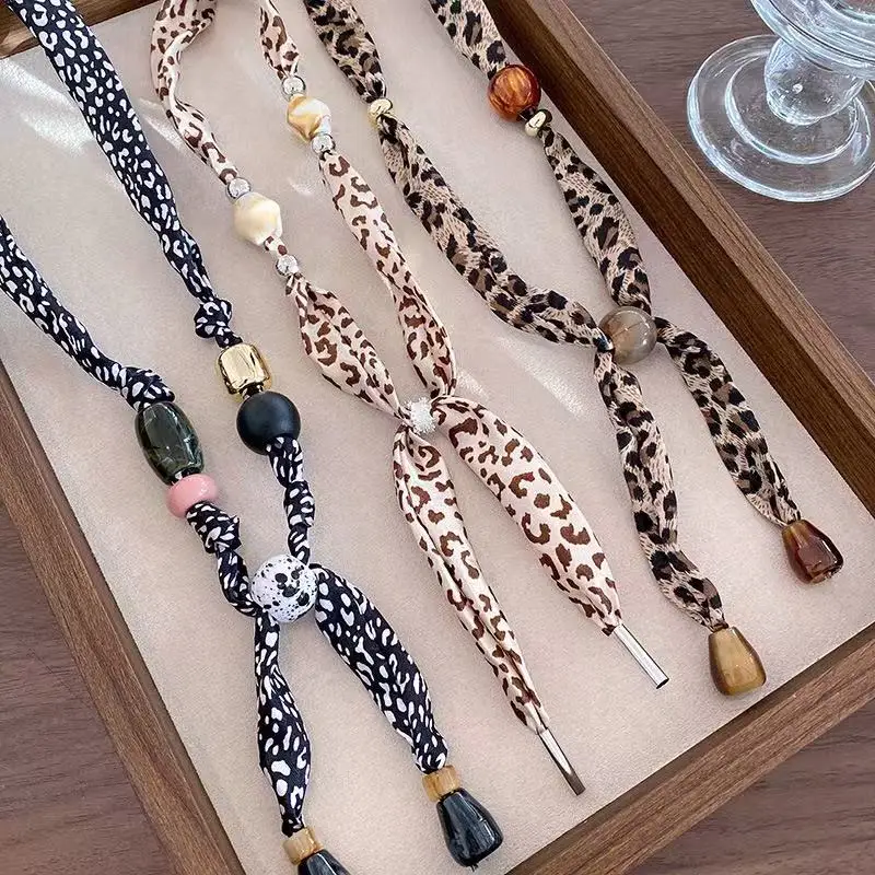 French Style Melange Leopard Print Silk Scarf Resin Necklace for Women Vintage Unique Matched Sweater Chain Daily Accessory