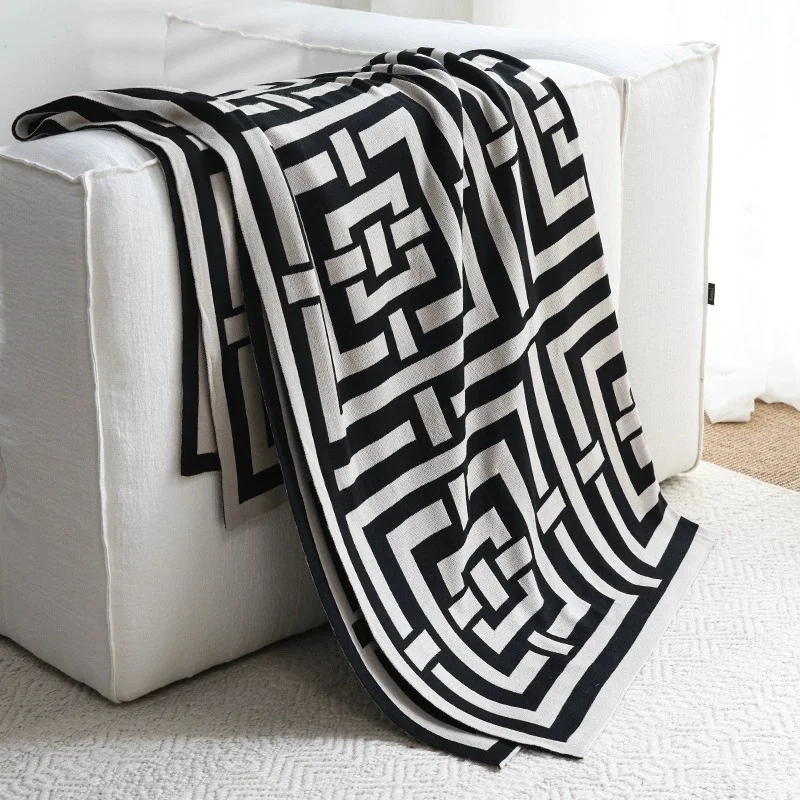 Black Gray Knitted Blanket Geometric Throw Modern Sofa Bedding Fashion Home Decorations