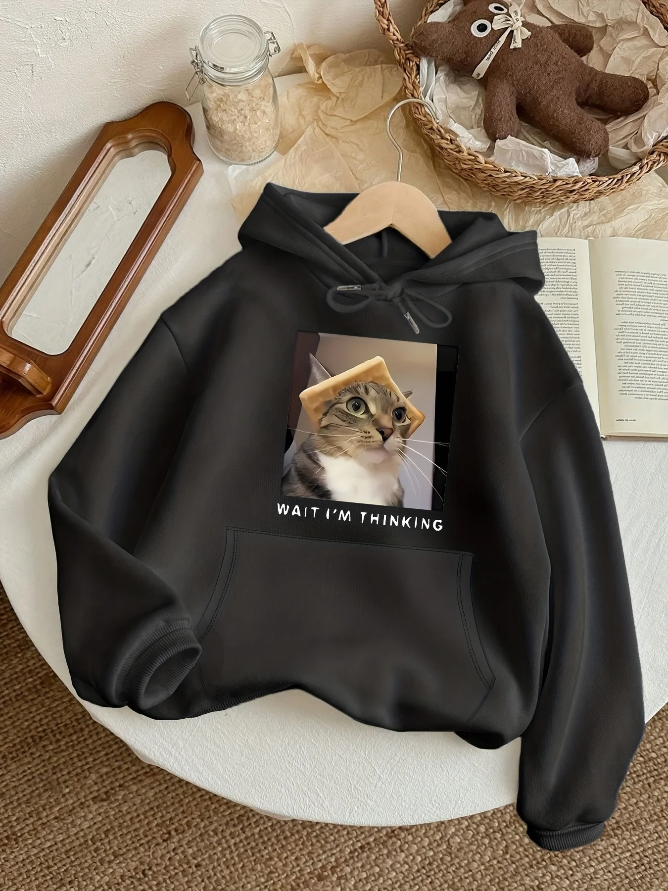 Casual Letter Printed Hoodie, Effortlessly Creating A Lazy and Romantic Look Ideal Choice for Women in Autumn and Winter Seasons