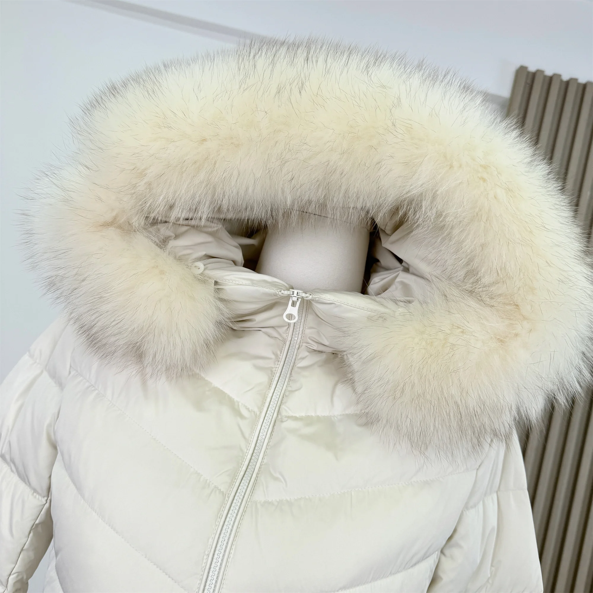 レディース秋冬フェイクファー付きフード付きスリムホワイトダックダウンコートレディース厚手暖かいジップアップ長袖ダウンアウタートップ