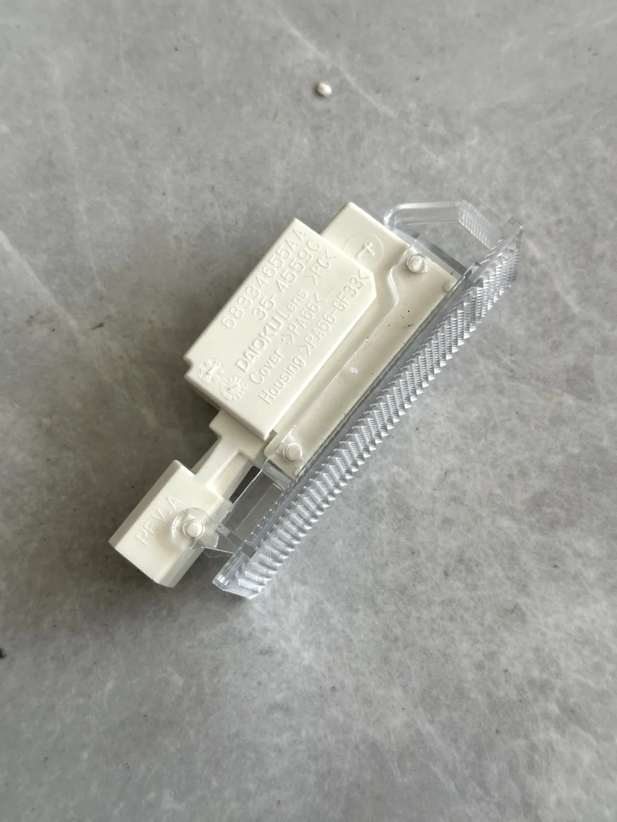 

FIT FOR JEEP COMPASS REAR TRUNK CORTESY LAMP LIGHT 68334655AA 35-4559C