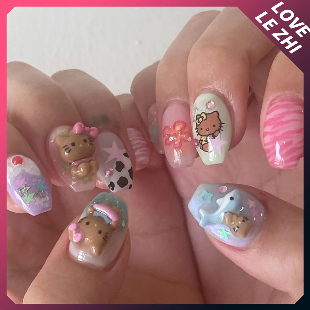 Sanrioed-Hello Kittys Almond, manicura corta hecha a mano, dibujo animado 3D, azul y rosa