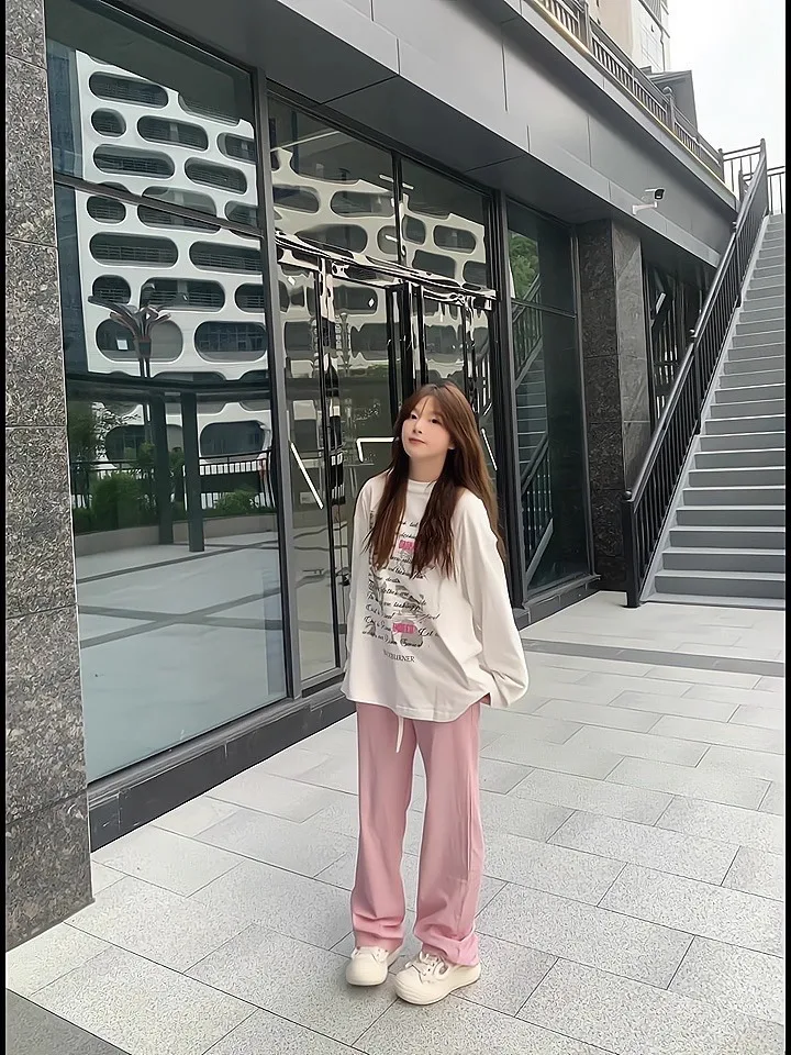 Jesienna koszulka z długim rękawem damska luźna bluzka z nadrukiem codzienna moda uliczna damska koszulka prosta basic biała koreańska bluzka damska