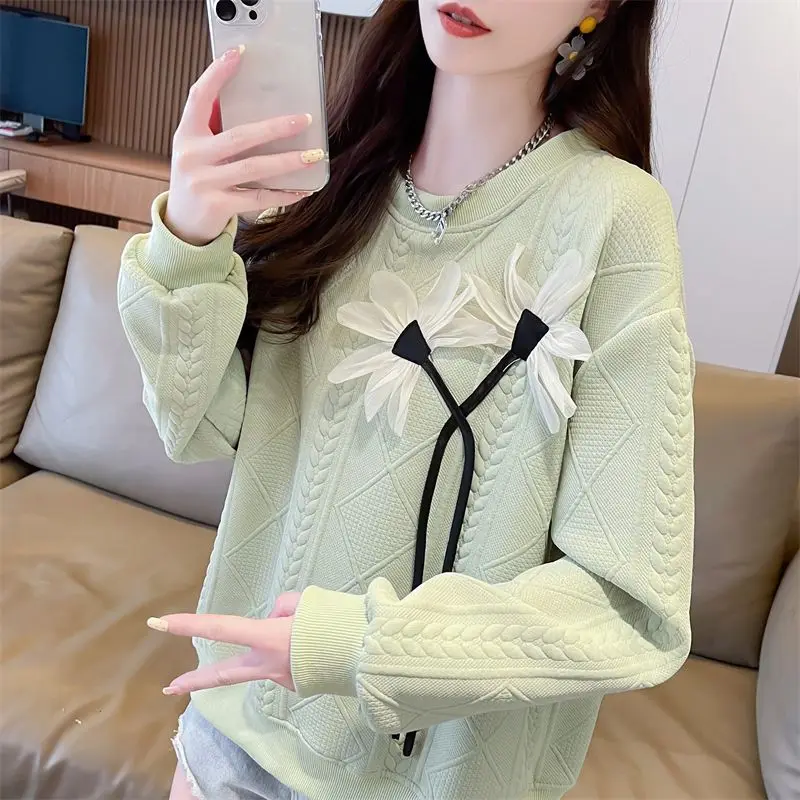 Flower sweater women in early autumn of 2024 new thin loose versatile design fashion temperament long sleeve top.