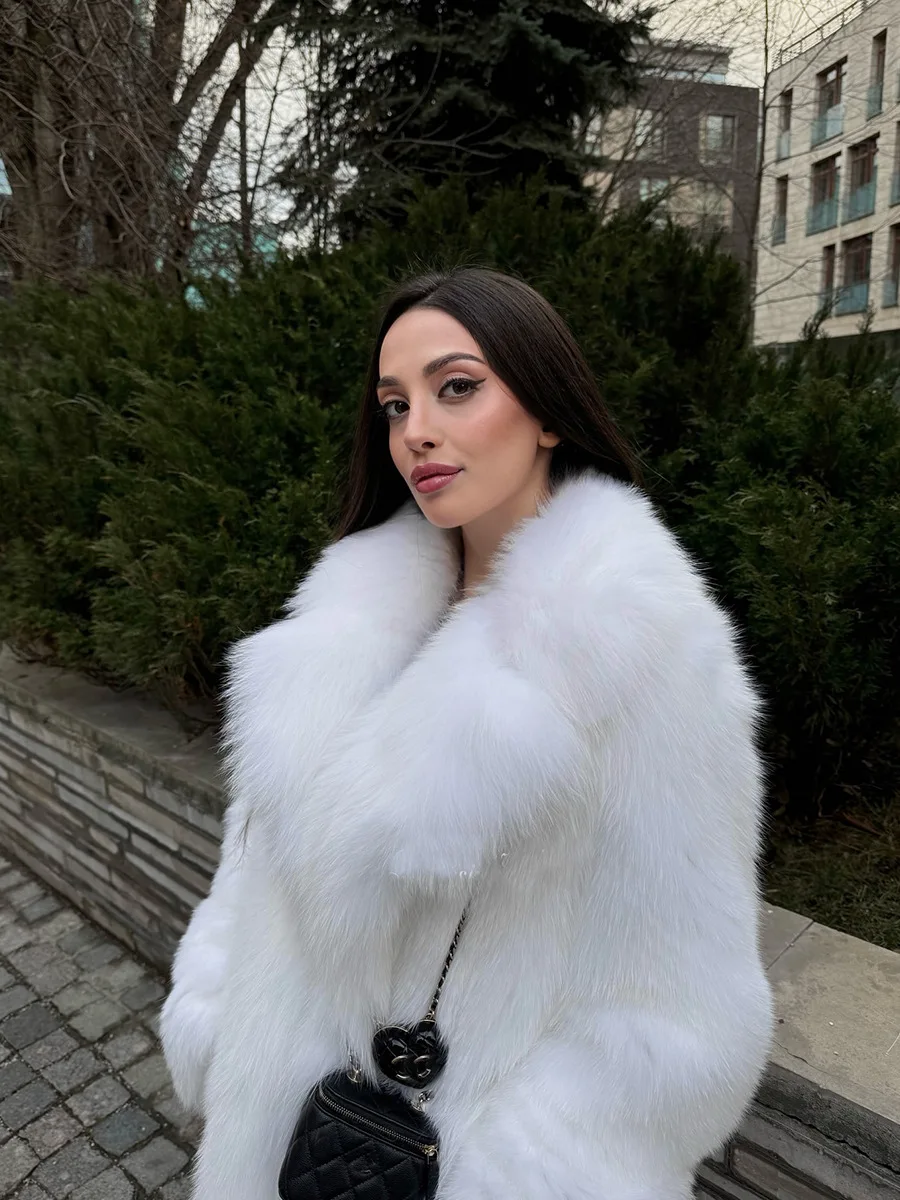 Cappotto di pelliccia invernale da donna Cappotto lungo bianco Capispalla Elegante moda Y2k Risvolto allentato Tutto abbinato Giacca di pelliccia sintetica calda e spessa per le donne