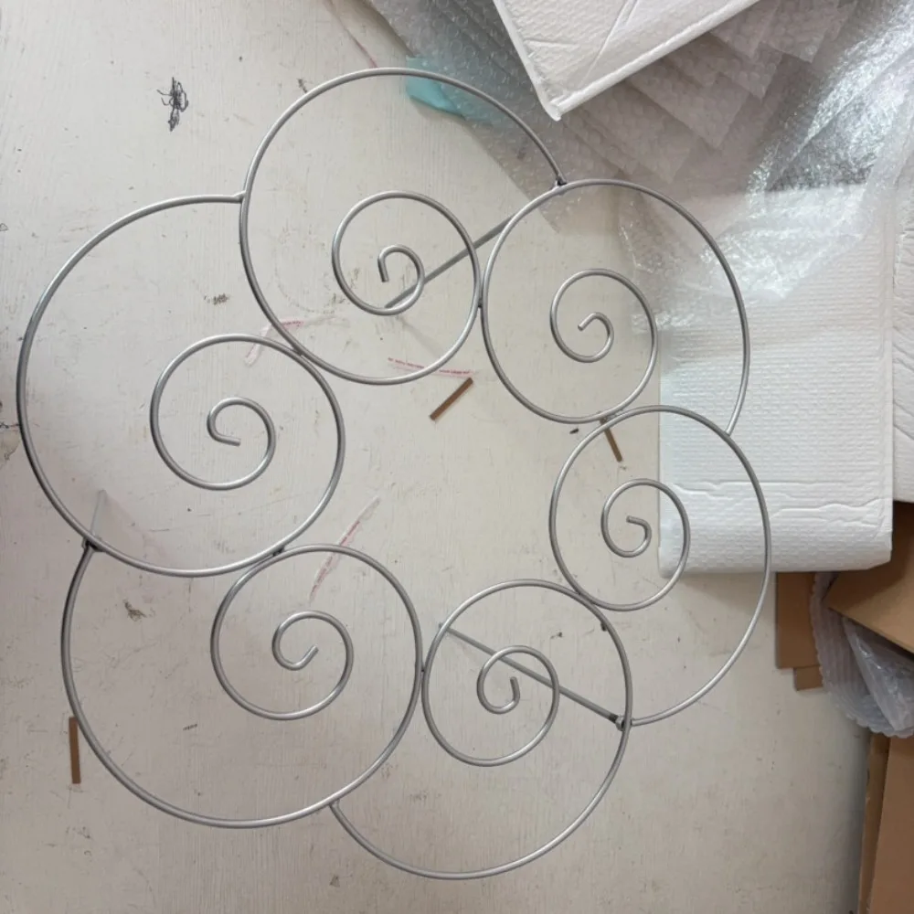 Flower Shaped Metal Plant Support Ring Weather-Resistant Anti Lodging Peony Cage Support Stand Iron Art Rust-Proof
