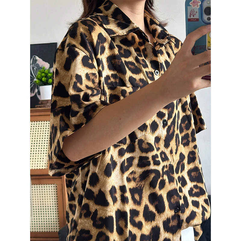 Summer Short Sleeved Shirt Men Fashion Retro Leopard Print Shirt Men Streetwear Korean Loose Casual Shirt Mens Hawaiian Shirts