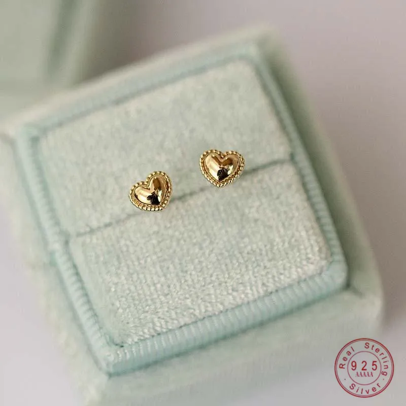 925 Sterling Silver 14k pozłacane kolczyki sztyfty śliczne ciasto boczne kolczyki w kształcie serca prosta studencka koreańska biżuteria hurtowa