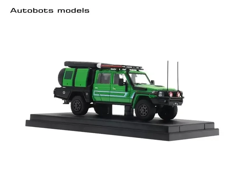 Autobots Models 1:64 Land Cruiser LC79 Pickup Double Cabin Green Livery Diecast Model Car