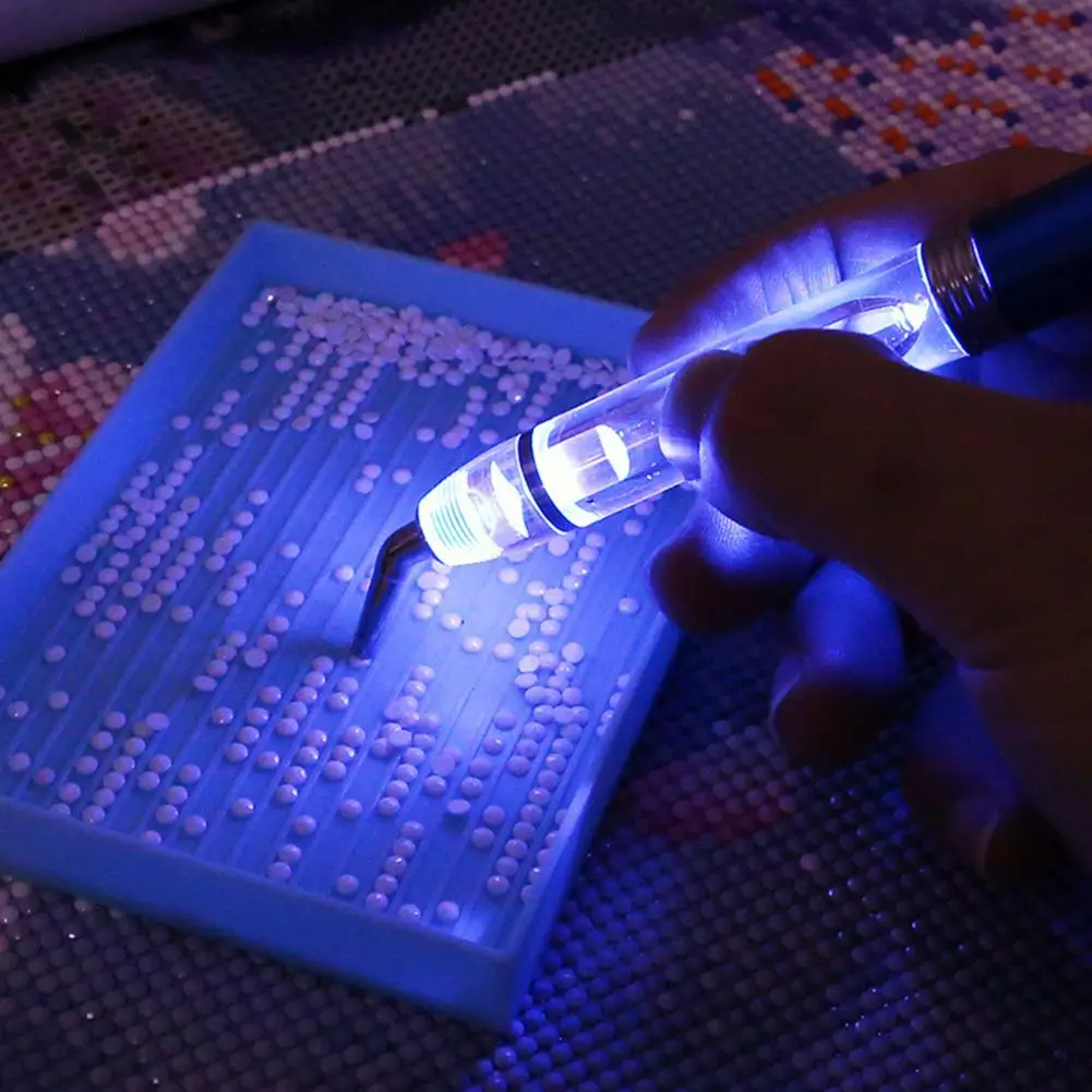 1 Set Drill Pen LED Light Rhinestone Painting Pen Set DIY Rhineston Dotting Pen with Replacement Tips Jewelry Making Drill Pens