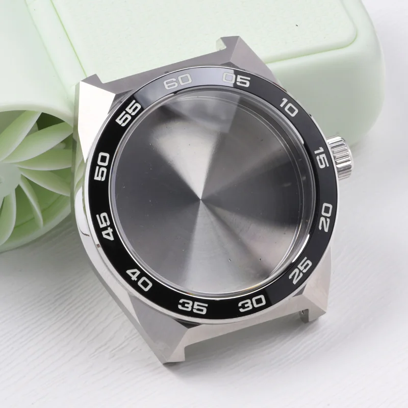 

Корпус для часов из нержавеющей стали C3 с суперлюминесцентным сапфировым стеклом, подходит для модификации Seiko под автоматические механизмы NH35A/36A/4R/6R.