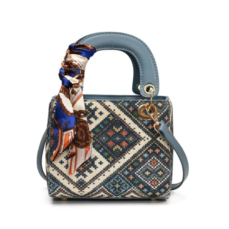 

Fashionable Leather Tote Bag For Women By Luxury Brand, Elegant Shoulder Handbag, Popular Crossbody Messenger From Famous Desi