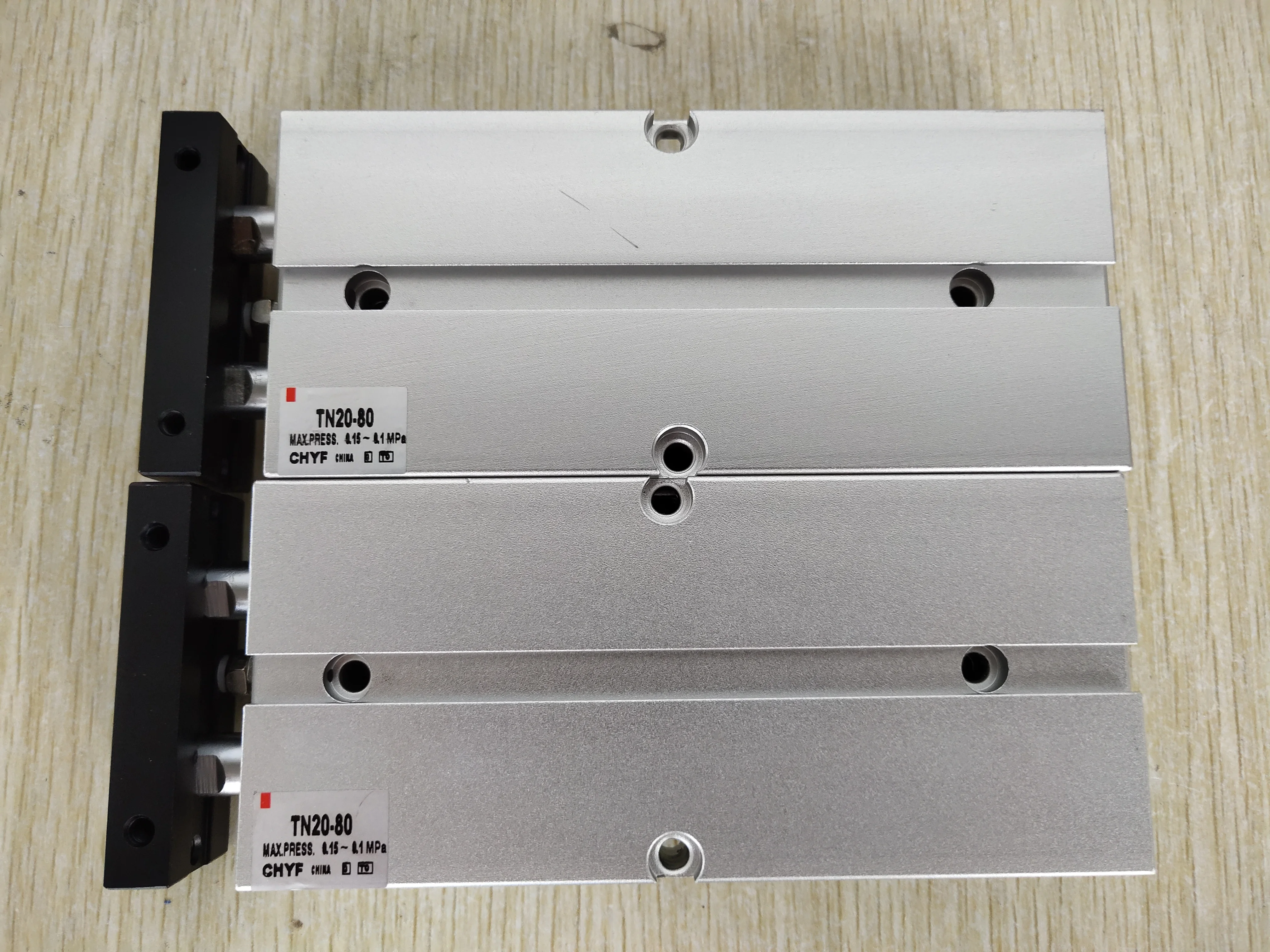 

Double shaft double rod small cylinder TDA10TN10*10-10-15-20-25-30-50-75-80x100S