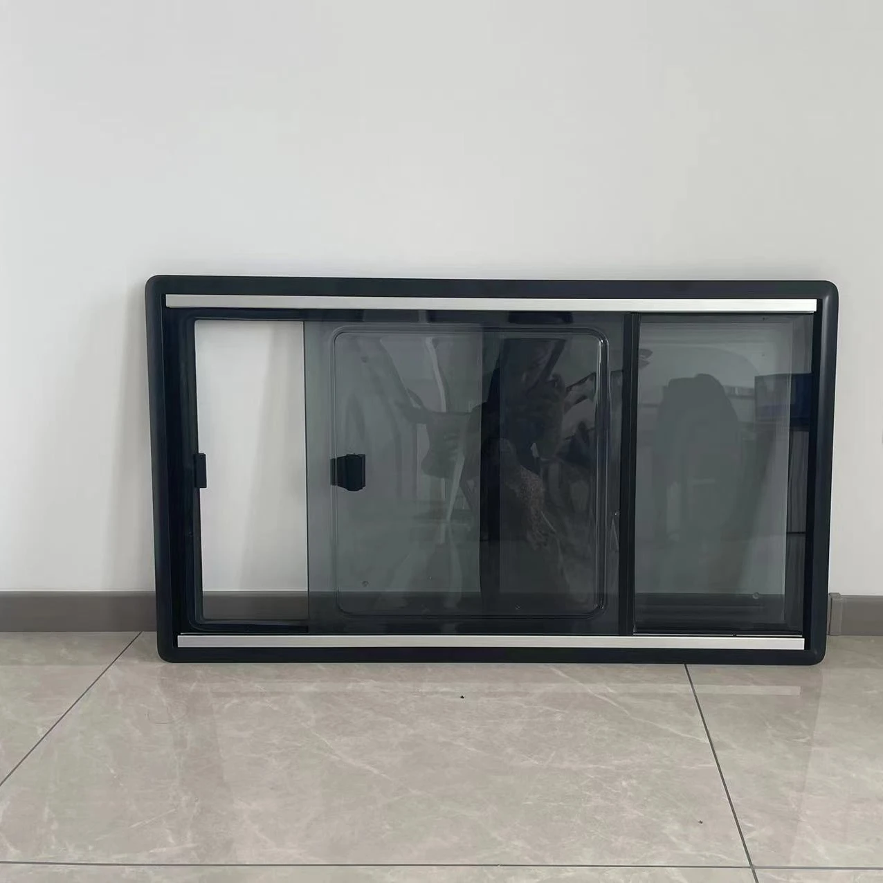 

Intelligent Library Caravan/RV/Campervan Right-angled Acrylic Glass Sliding Window