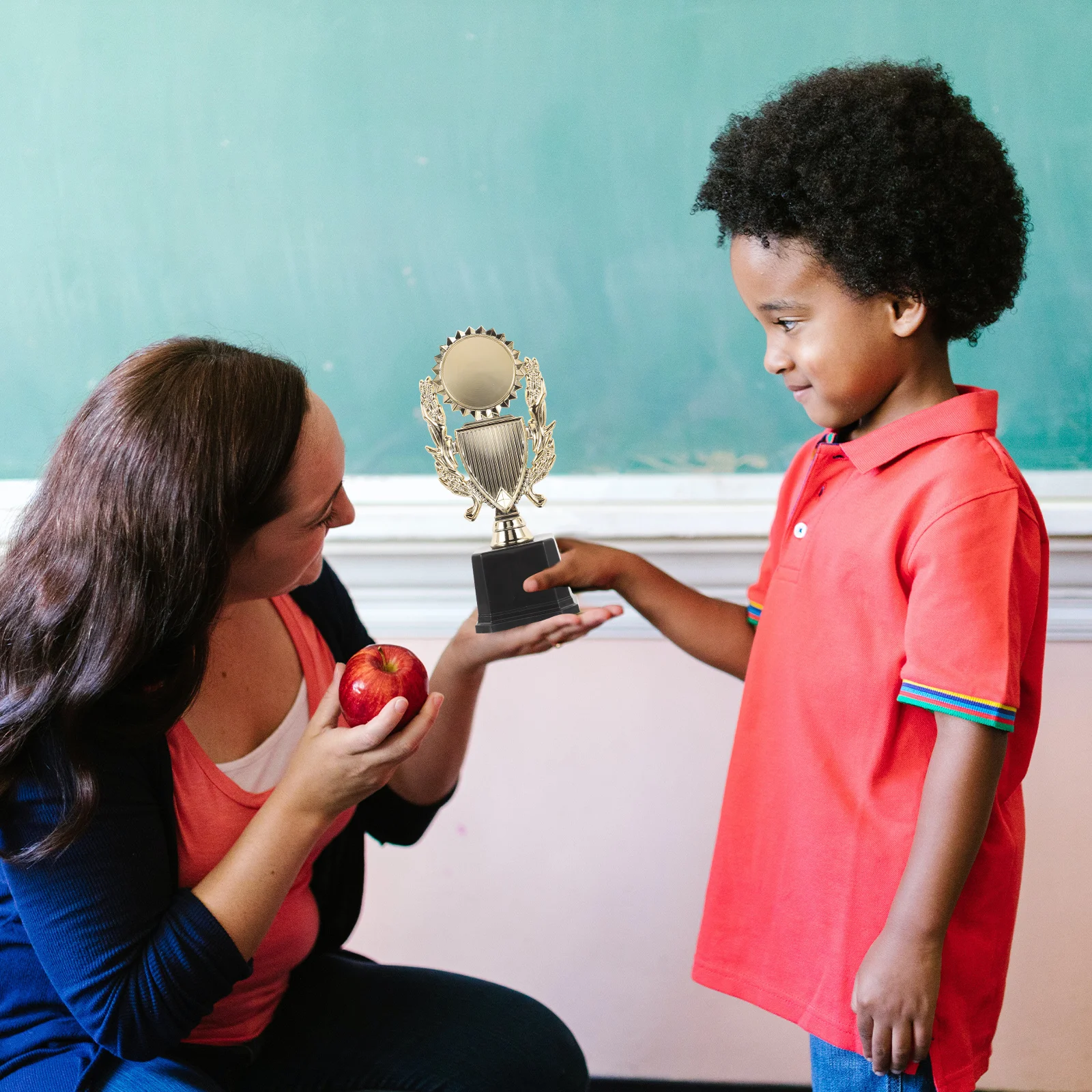 

Plastic Trophy Student Art Dance Competition 37cm Height Bright Color Ceremony Award Trophy Award Decor Winner Ceremony