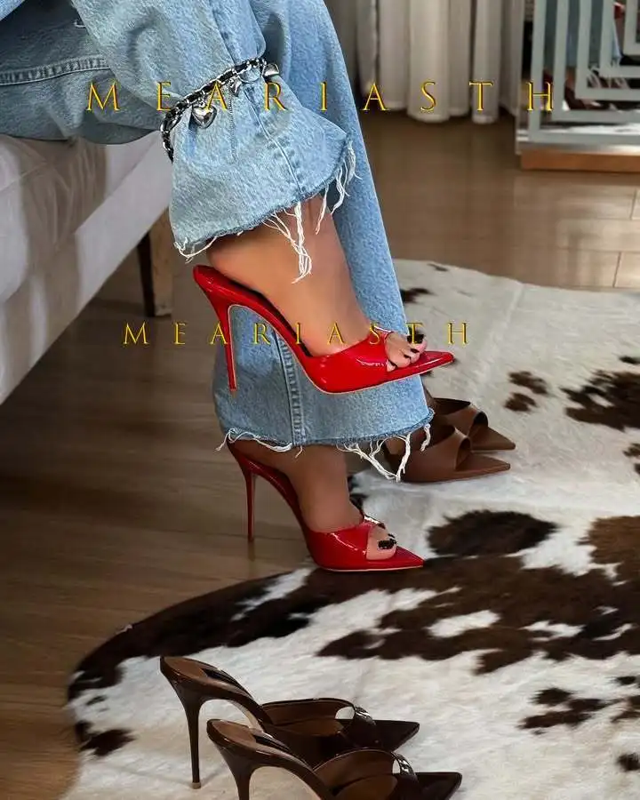 الأحمر براءات الاختراع والجلود الكعب الصنادل الضحلة الانزلاق على البغال الصلبة مثير الكعوب خنجر الصيف 10/8 سنتيمتر أحذية اللمحة تو الصنادل حزام واحد