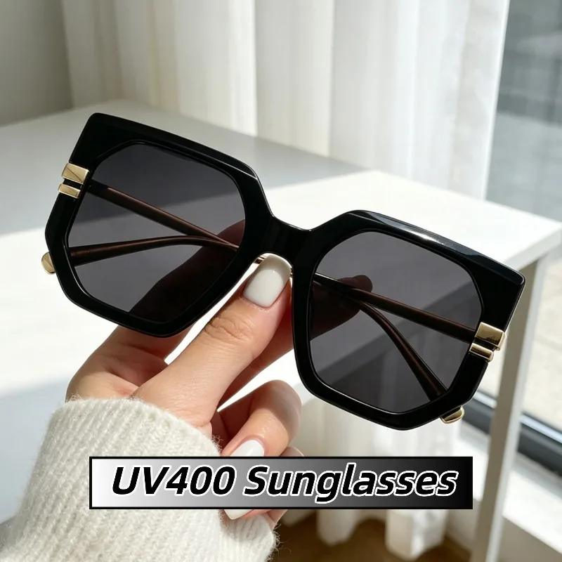 

New Fashion Large Square Frame UV400 Sunglasses Outdoor Travel UV Resistant Eyeglasses Vintage HD Ultra Light Sunscreen Eyewear