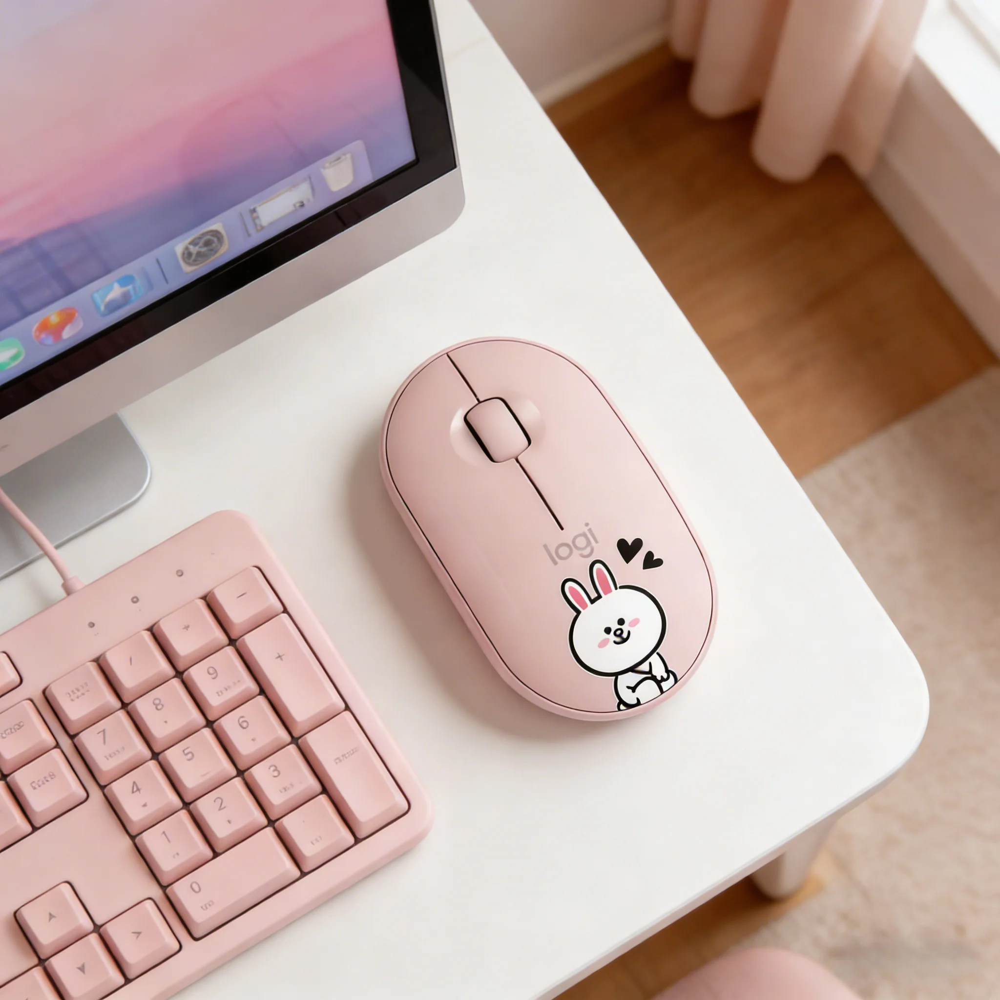

Logitech M350 Pebble Wireless Mouse Bluetooth 2.4G Dual Mode Silent Slim 18-Month Battery for Laptop Tablet Office Home