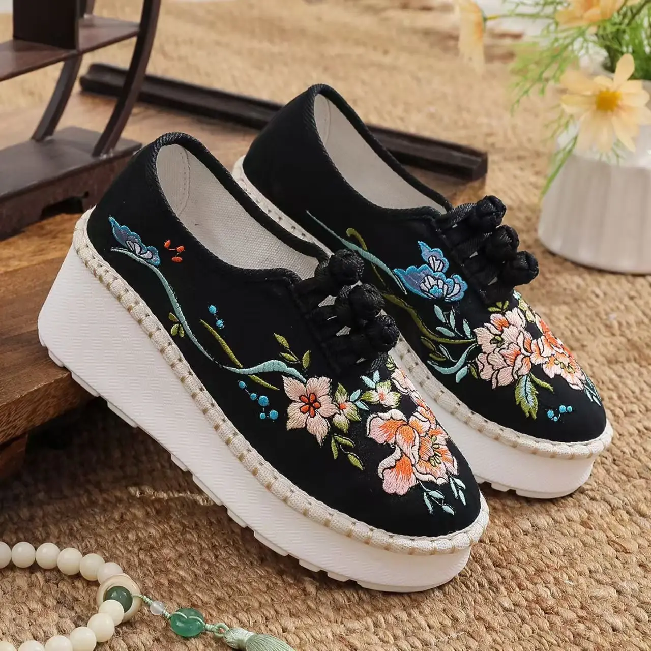 Women Ethnic Style Wedges Embroidered Shoes Spring Autumn New Thick Sole Round Toe Buckle Strap Casual Nude Shoes Hanfu Shoes