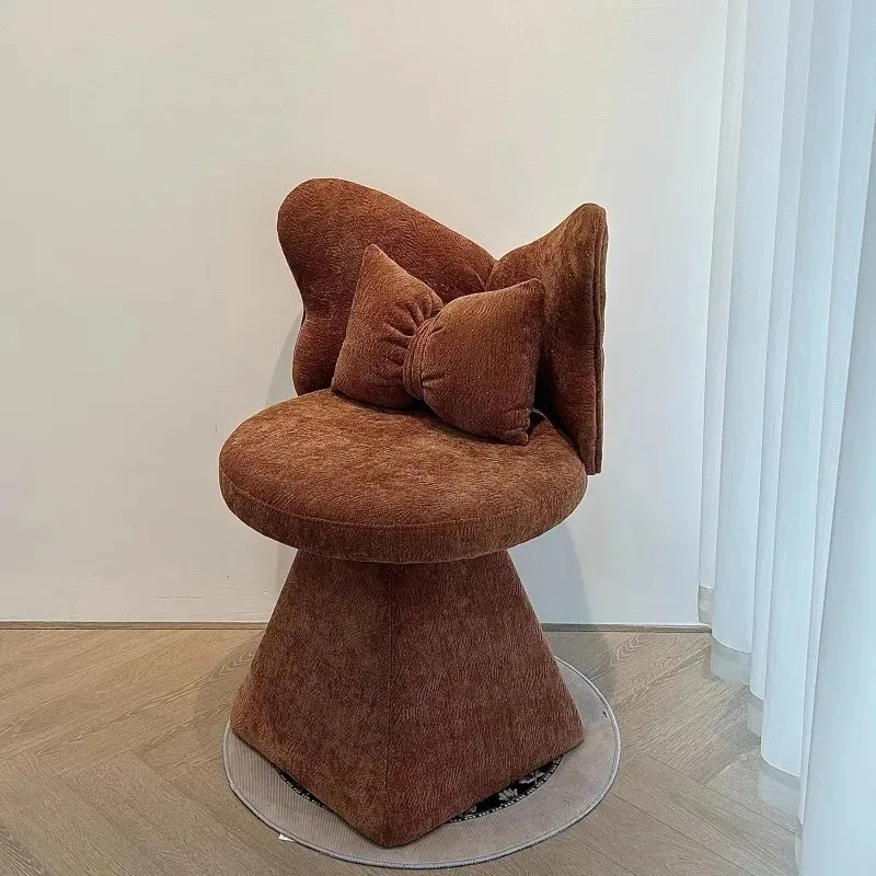 

Французский туалетный столик со спинкой, поворотный стул для макияжа для гардеробной, дизайнерское сиденье с бархатной обивкой, элегантные табуретки для спальни