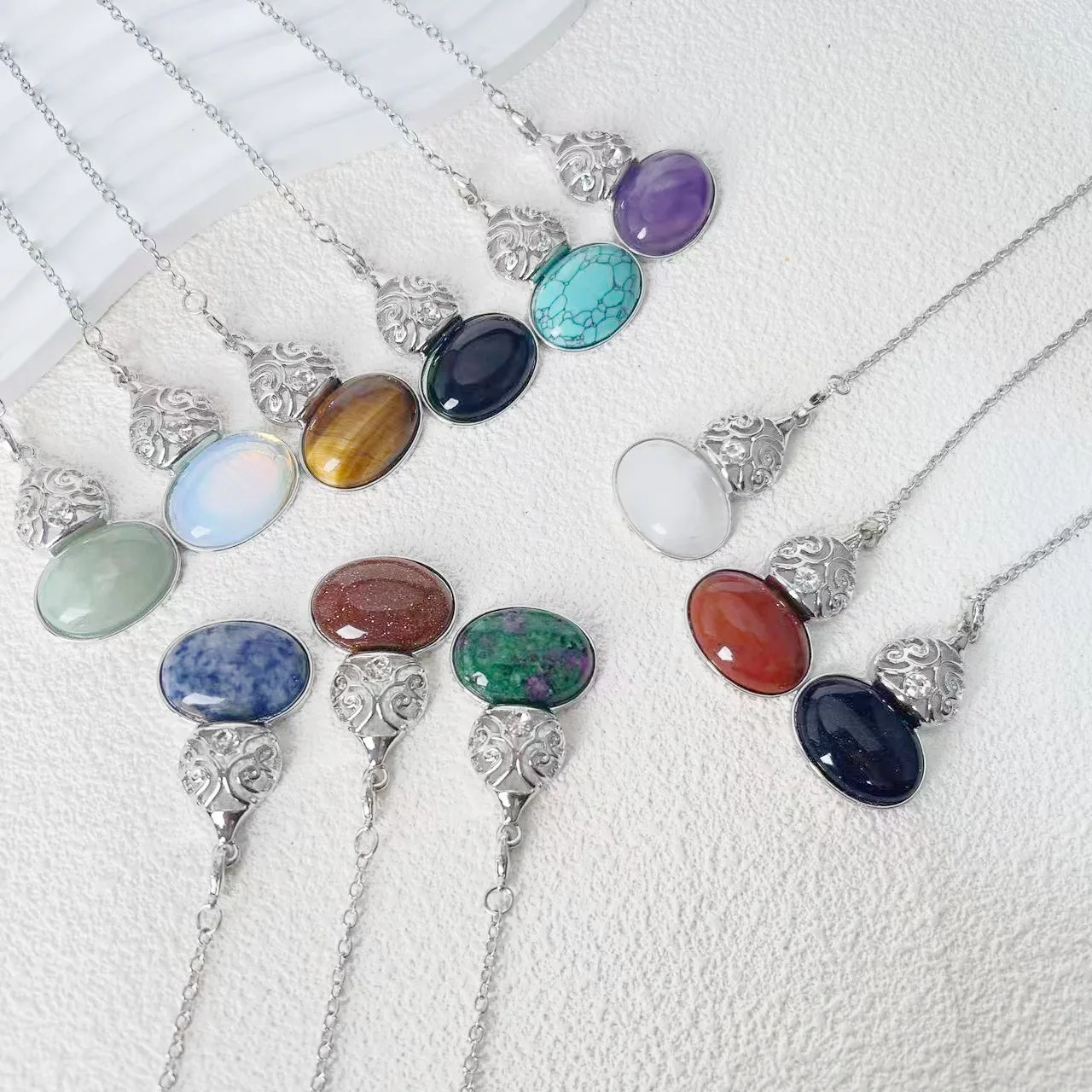 

Carved Gourd Natural Stone Pendants, Vintage Healing Crystal Necklaces for Women