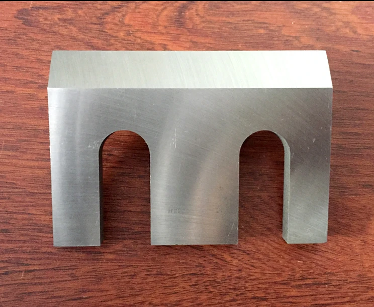 1pcs Plastic Waste Material Shredder Machine Blades Double Shaft Crusher Inserts Wood Peeling Blade Planer Knives Chipper Blades