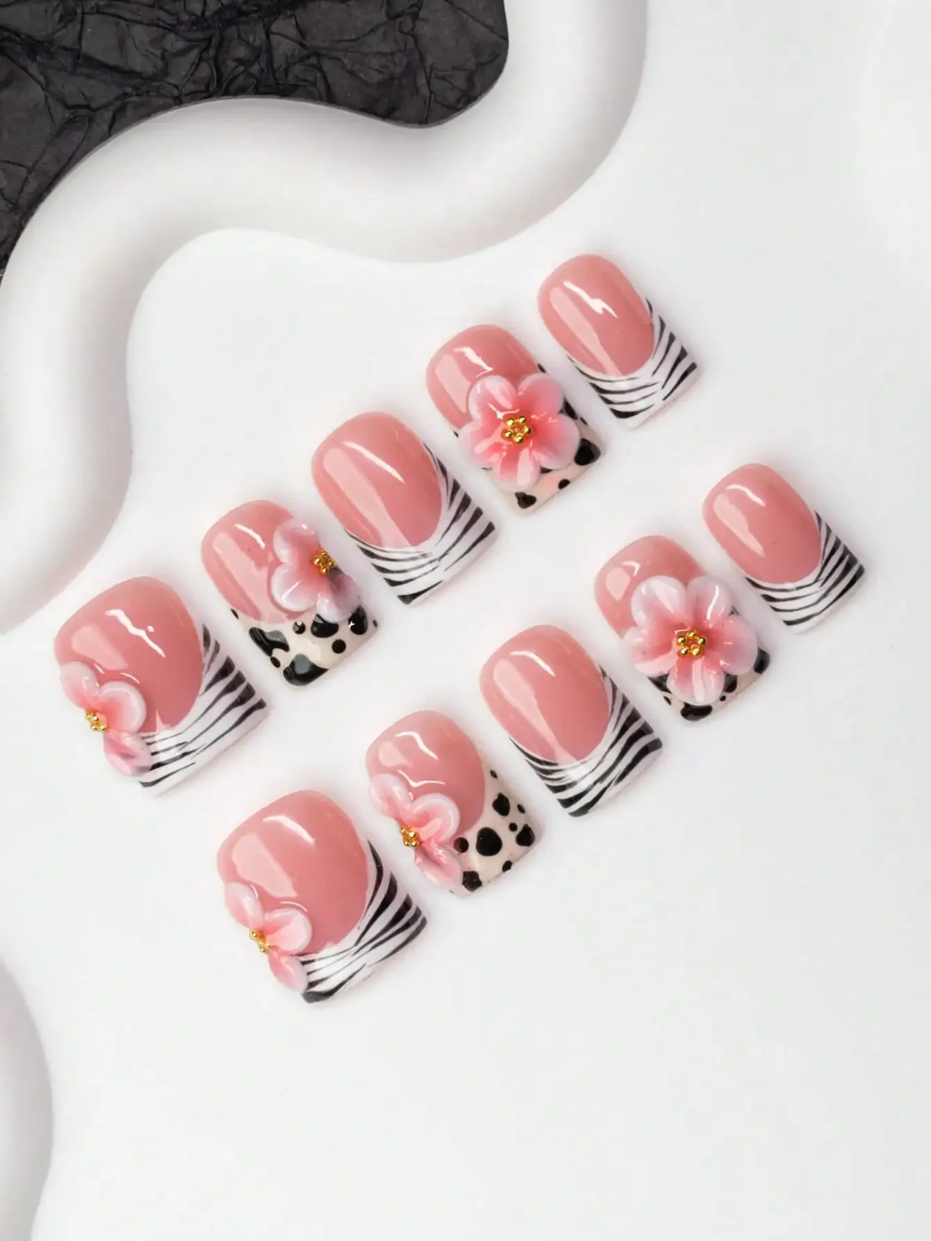 

10pcs Square Shaped Handmade Nail Tips, Y2K Baddie Style, Nude & White Color With French Tips, Floral, Cream, And Zebra Print El