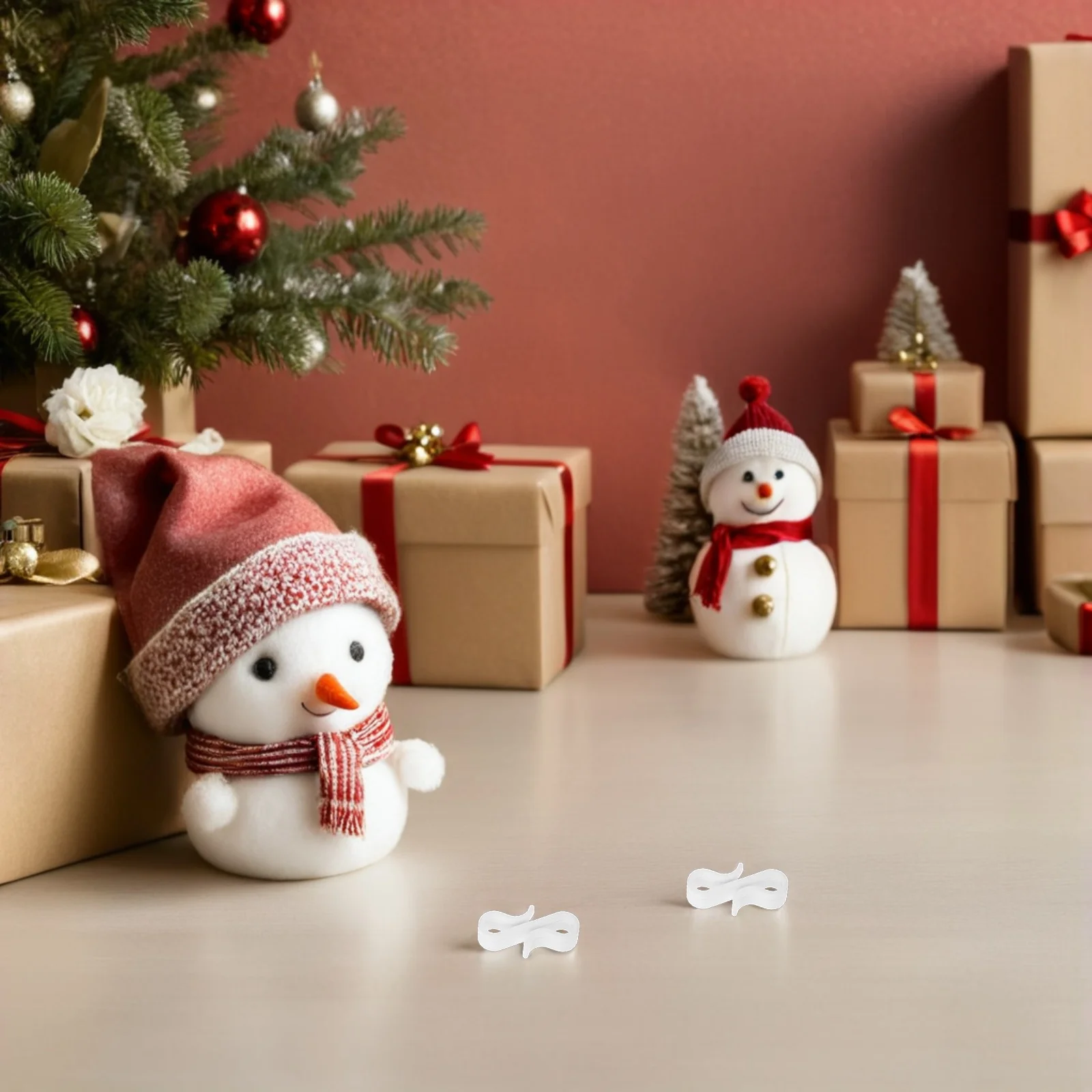 30 قطعة في الهواء الطلق مزراب ضوء السنانير مانعة لتسرب الماء S-شكل مقاطع بلاستيكية لتعليق عيد الميلاد سلسلة أضواء عطلة سقف الفناء