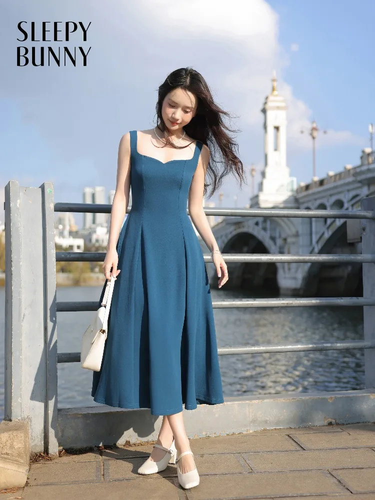 

Elegant Spaghetti Strap Dress Sleeveless A-Line Sundress High Waist Slim Fit Maxi Dress Summer Casual Vintage Style Beach Outfit