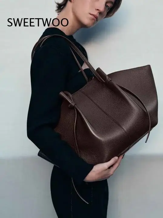 Women Wing Shaped Large Capacity Tote Bag Woven Leather Texture Casual Shoulder Handbag - view 6