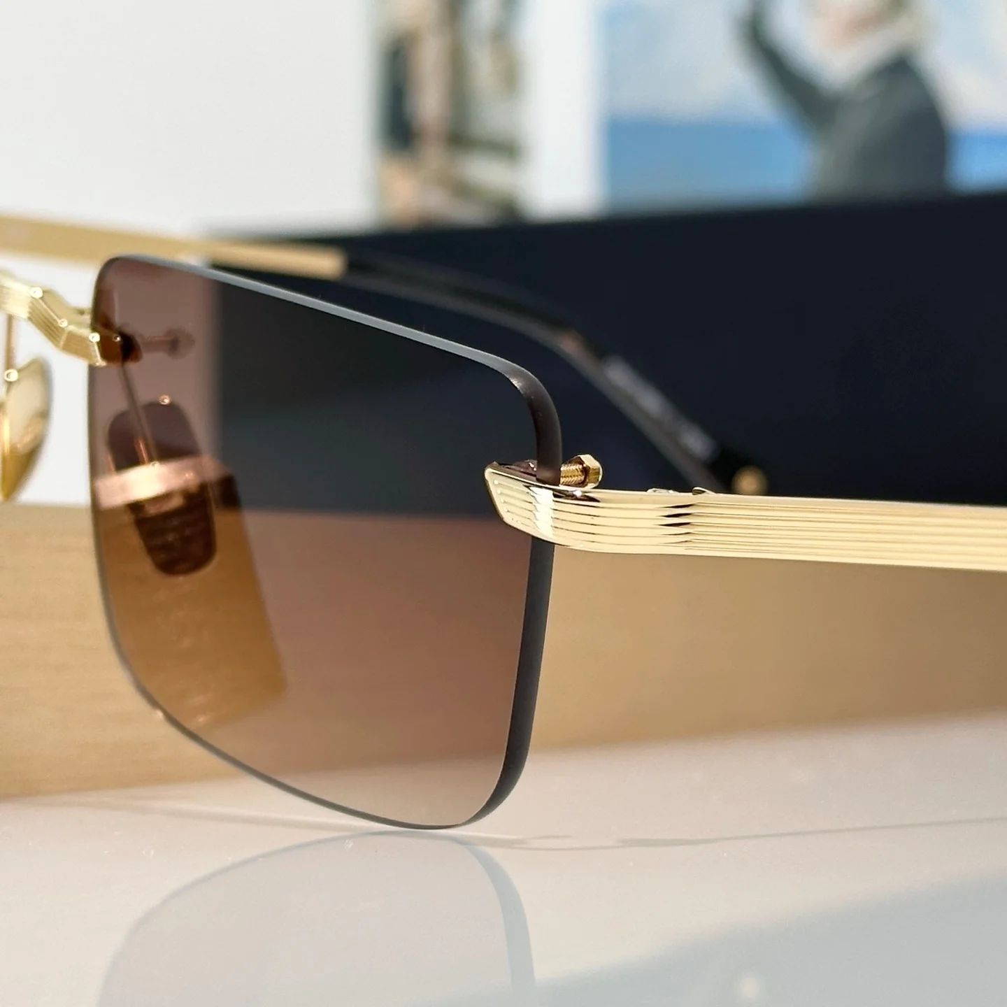 WOLF I Men Women Sunglasses,Luxury Minimal Rimless Shades,UV400 Gradient Brown Lens,Stand Out On Any Occasion,Grab Compliments