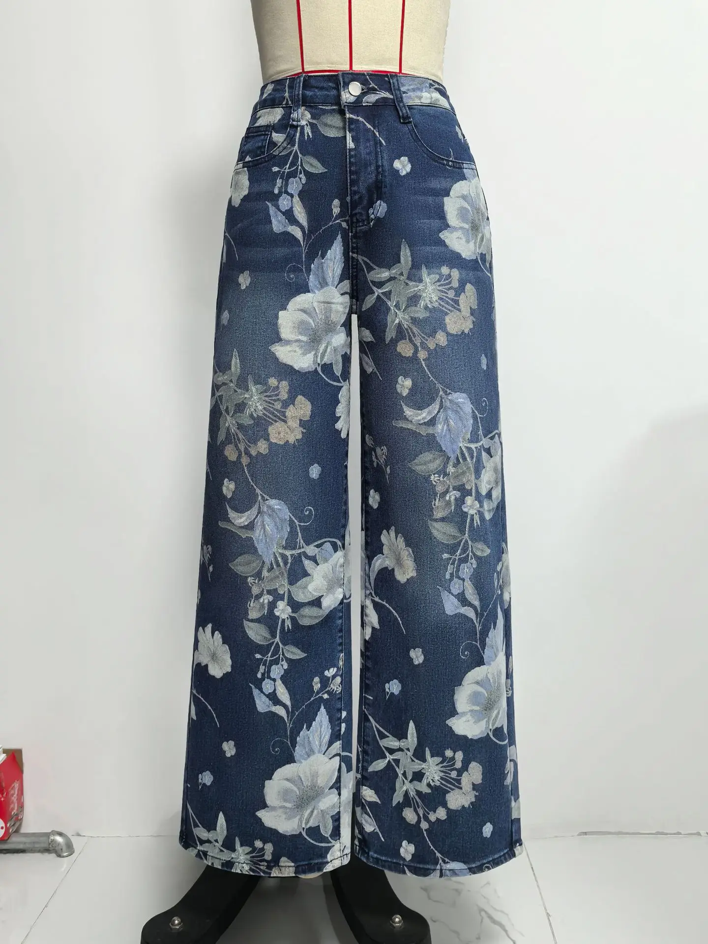 New for 2026: Women's Blue High-waisted Stretch Jeans, Vintage-style Loose-fit Wide-leg Denim Pants with A Floral Print.
