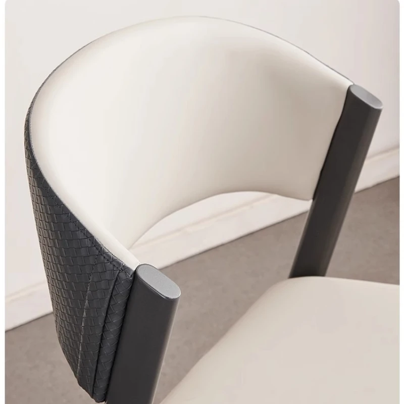 เก้าอี้รับประทานอาหารสไตล์อิตาลีสำหรับห้องนอน เก้าอี้รับประทานอาหารดีไซน์เรียบหรูสำหรับโรงแรม เฟอร์นิเจอร์ตกแต่งบ้านสุดหรู Cadeiras Lscy