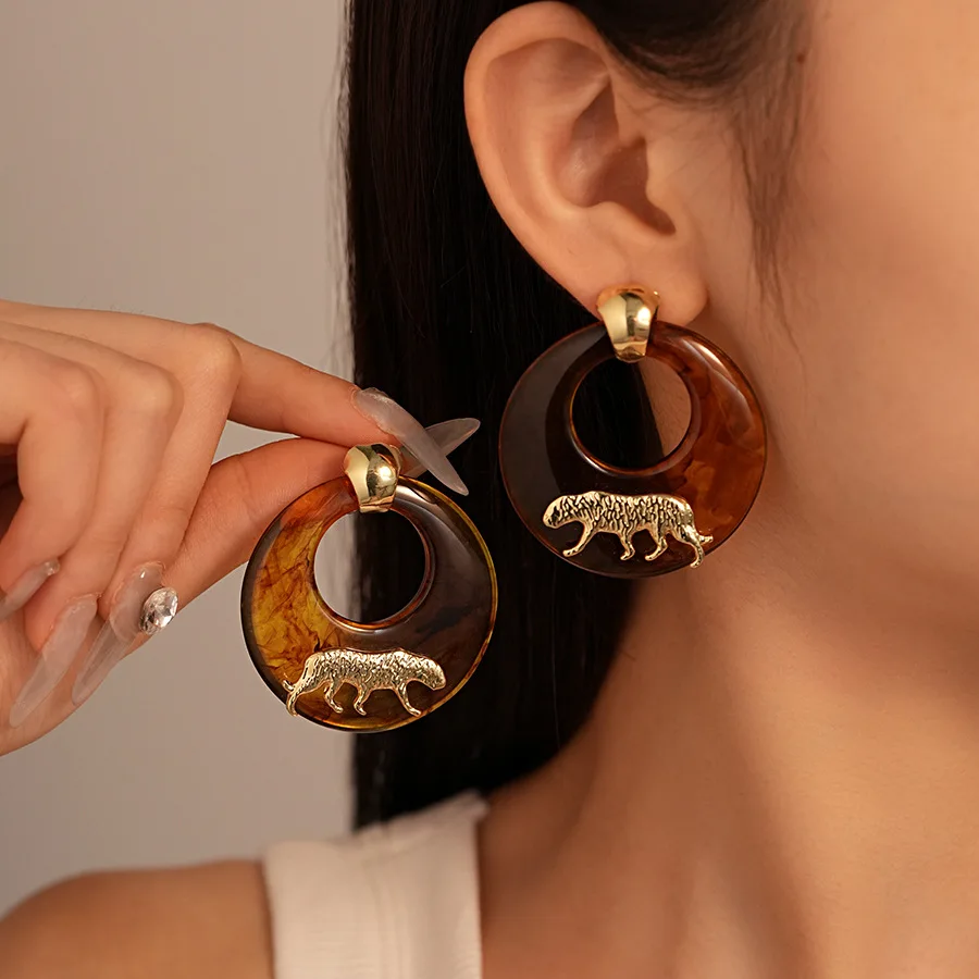 

Vintage Maillard Ring Inlaid Leopard Tiger Pendant Earrings, Fashionable Women's Style High End Jewelry Accessories Wholesale