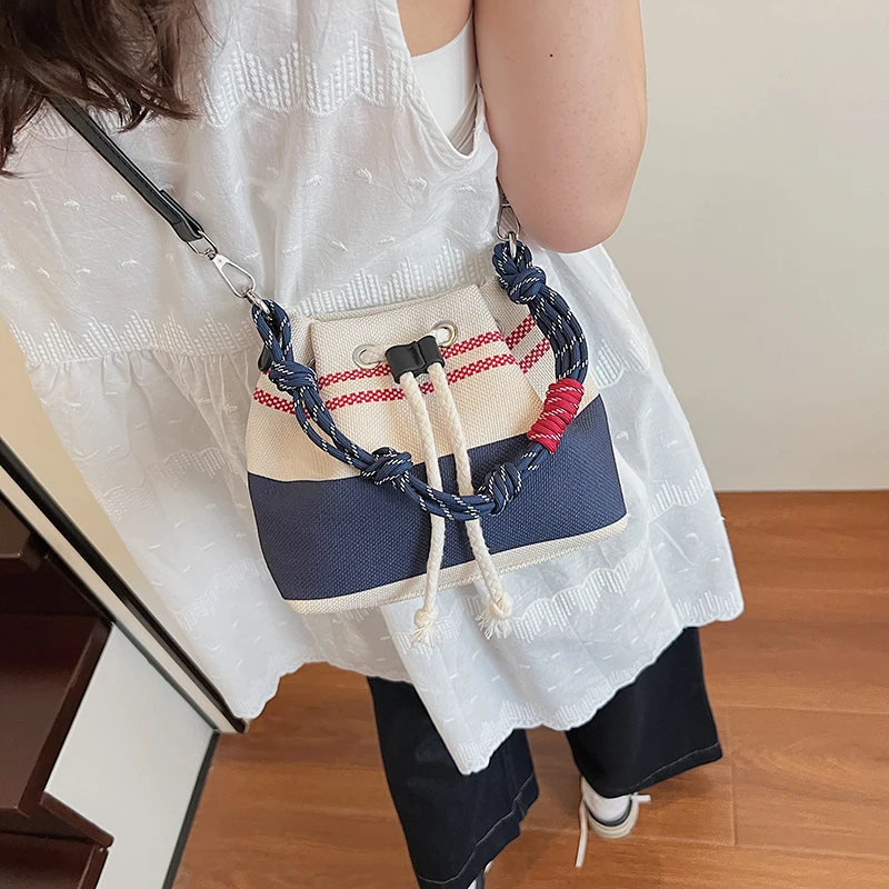 Wysokiej jakości damskie płócienne torebki typu bucket bag, codzienne małe torebki na ramię, modne nowe torebki crossbody dla kobiet.