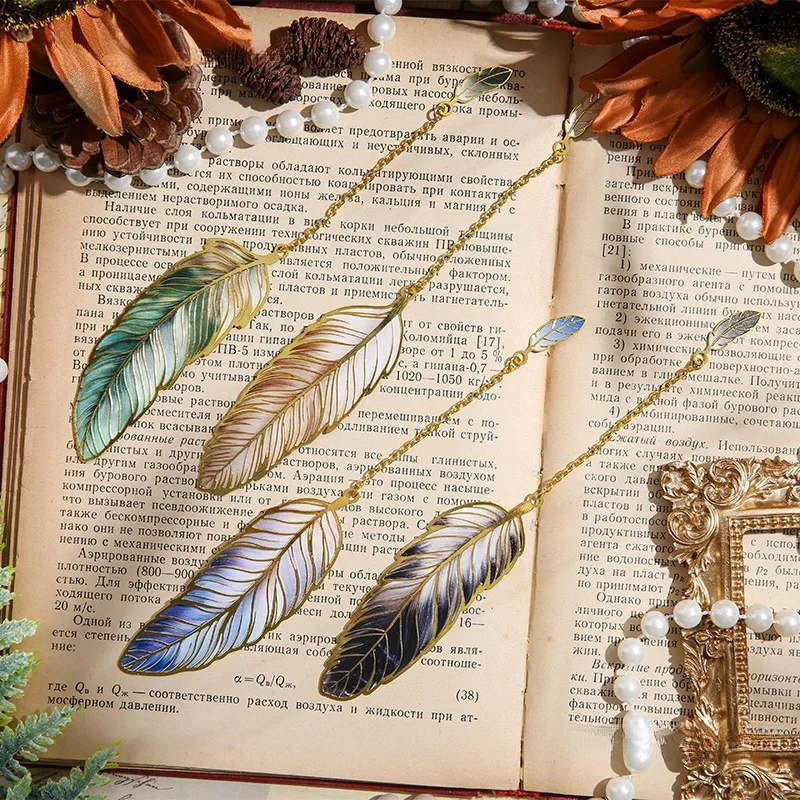 Artistic Exquisite Metal Bookmarks Ancient Style Feather Paintings Blue Cultural Creative Souvenirs Bookmark