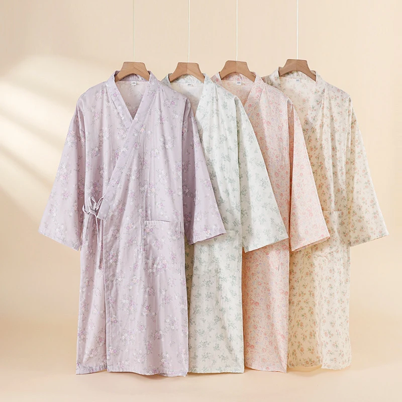 1-Piece Women's Floral Cotton Gauze Robe, Loose Fit Lightweight Bathrobe, Breathable Spring Summer Sleepwear for Home, Sauna & S