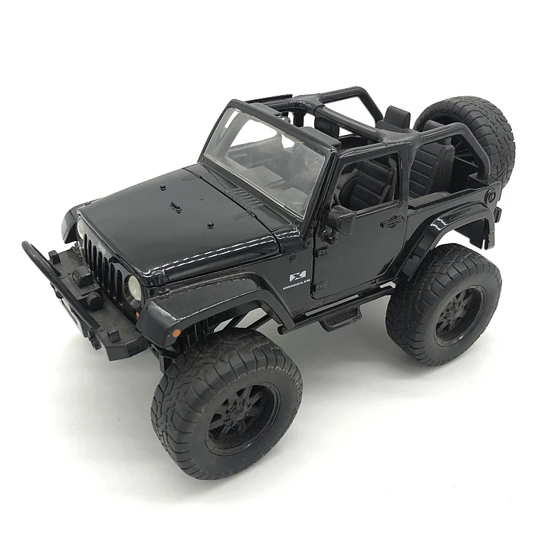 1:24 Scale Diecast Alloy 2007 WRANGLER Off-road Vehicle Toy Car Model Classic Nostalgia Adult Collection Souvenir Static Display