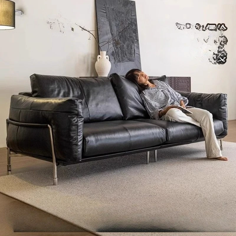 Retro Hammer sofa three-person sofa black medieval sofa leather Bauhaus straight row living room