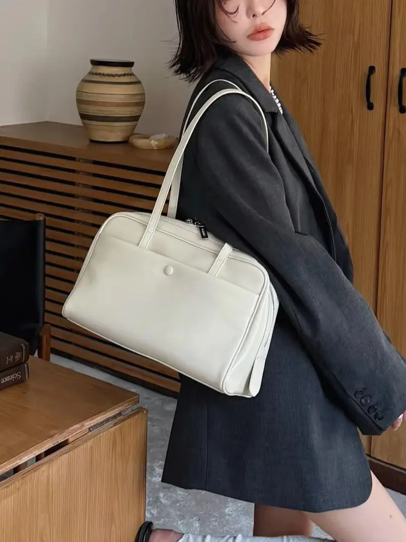 Genuine Grade Leather Women's Shoulder Bowling Bags Luxury Designer Brand Ladies Cowhide Underarm Bag Quality Female Handbag New