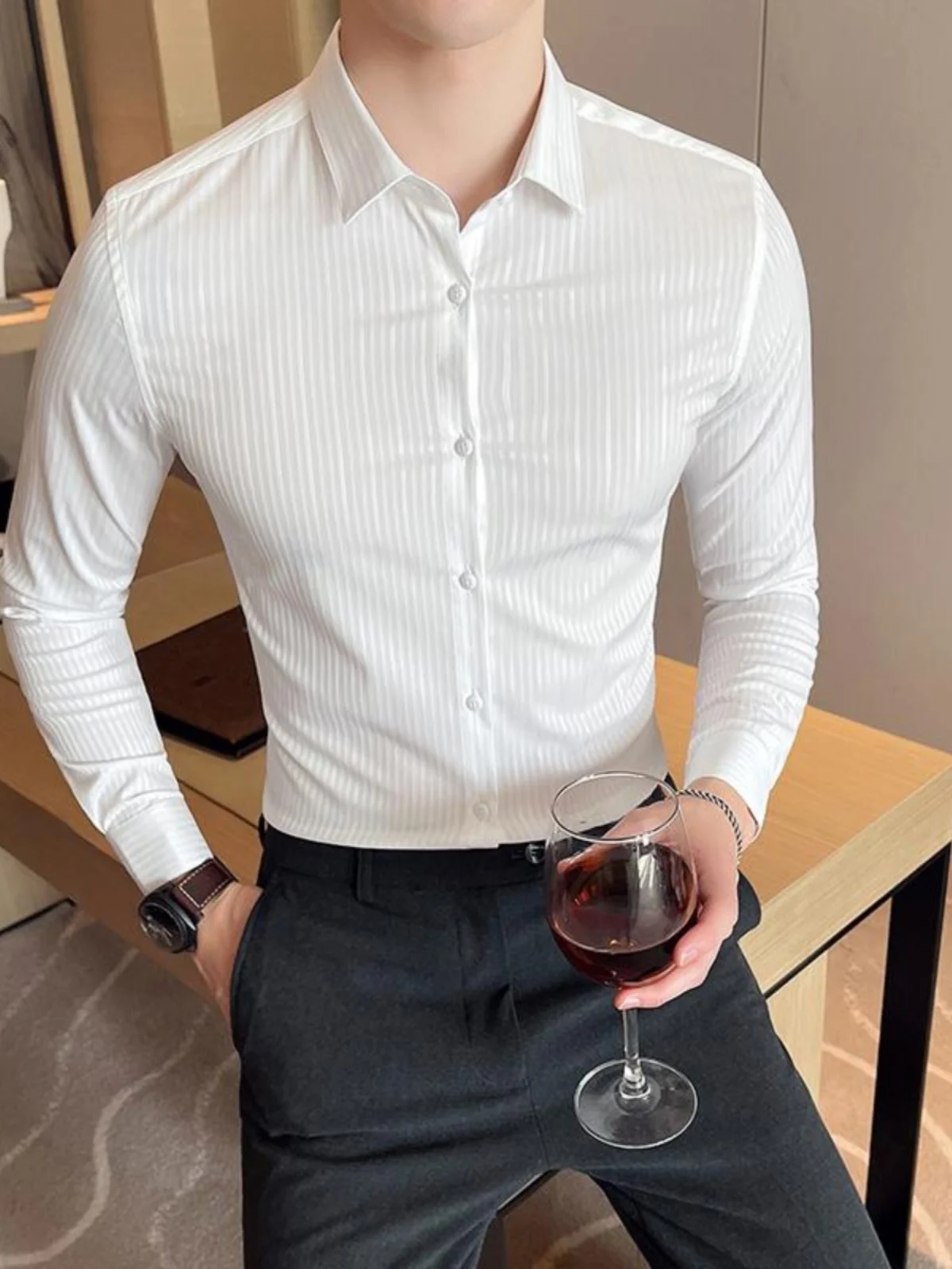 

Мужская длинная рубашка в полоску, повседневная, для ношения под одеждой, модная, городская, осенняя, тонкая, на пуговицах